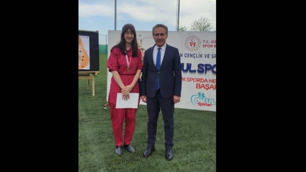 Trabzon Genç Kızlar kategorisi Geleneksel Türk okçuluğunda öğrencimiz Büşra BaCAN İl birincisi oldu